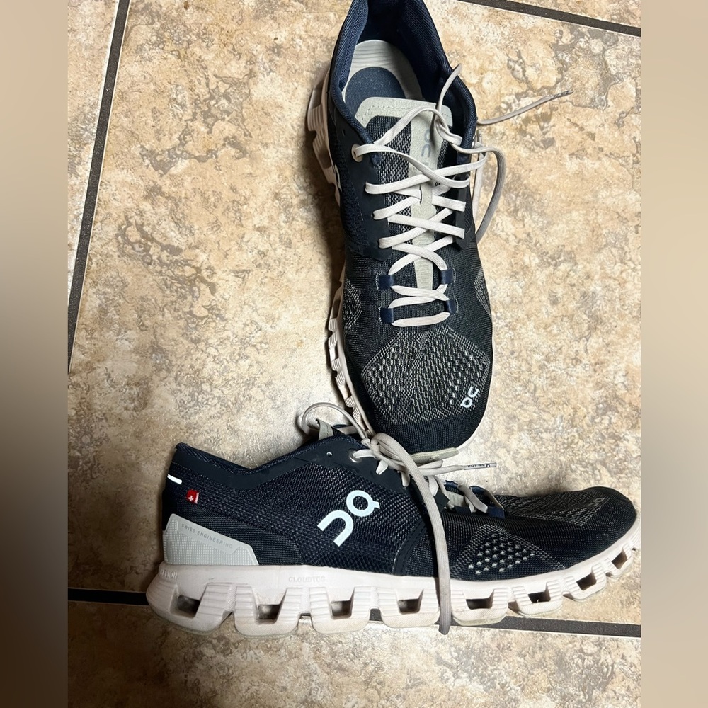 On Cloud sneakers